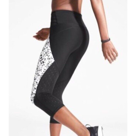 Athleta Stealth Black White Trucool Sculptek Perforated Crop Capri Legging SP - Picture 3 of 16